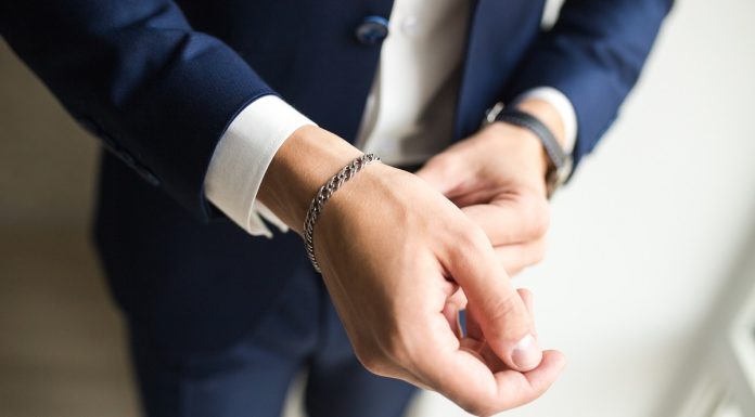 Tipuri de brățări din aur pentru bărbați care se potrivesc oricărui stil vestimentar